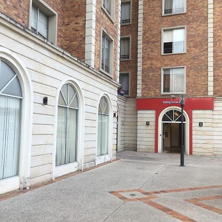 Suites Parque Real Кито Екстериор снимка