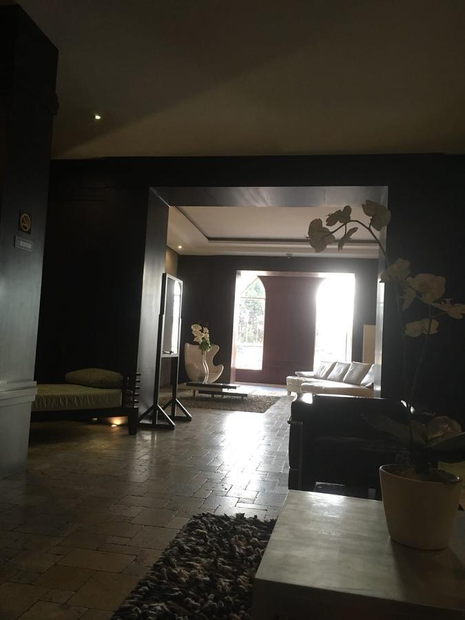 Suites Parque Real Кито Екстериор снимка