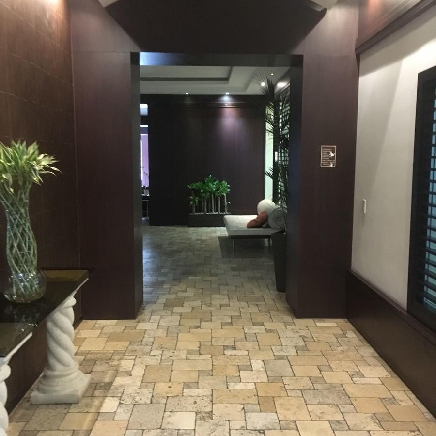 Suites Parque Real Кито Екстериор снимка
