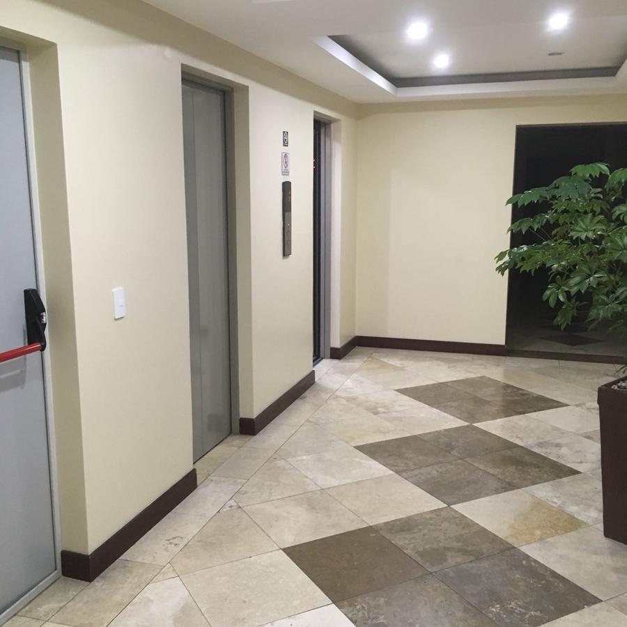 Suites Parque Real Кито Екстериор снимка