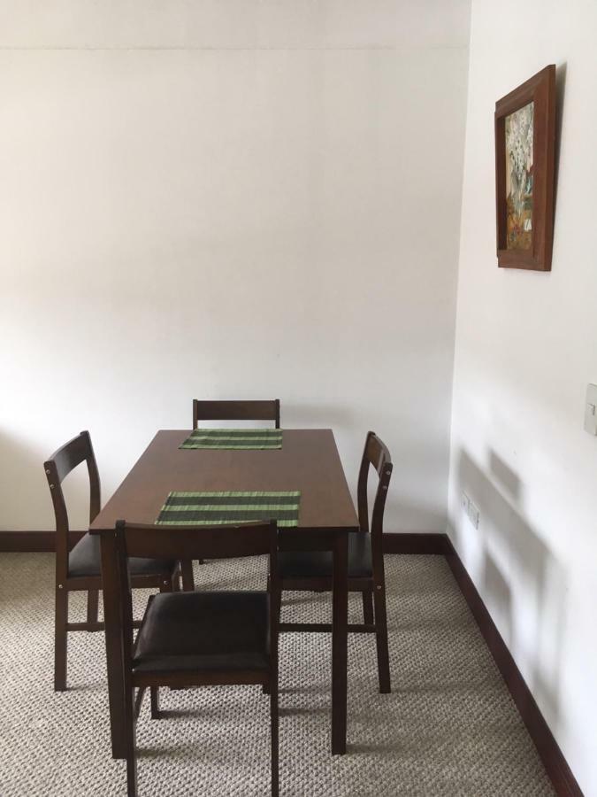 Suites Parque Real Кито Екстериор снимка